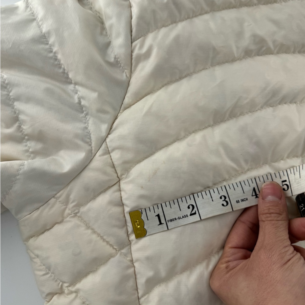 PATAGONIA Women's off-white cream Puffer Jacket Size Medium - Picture 5 of 9